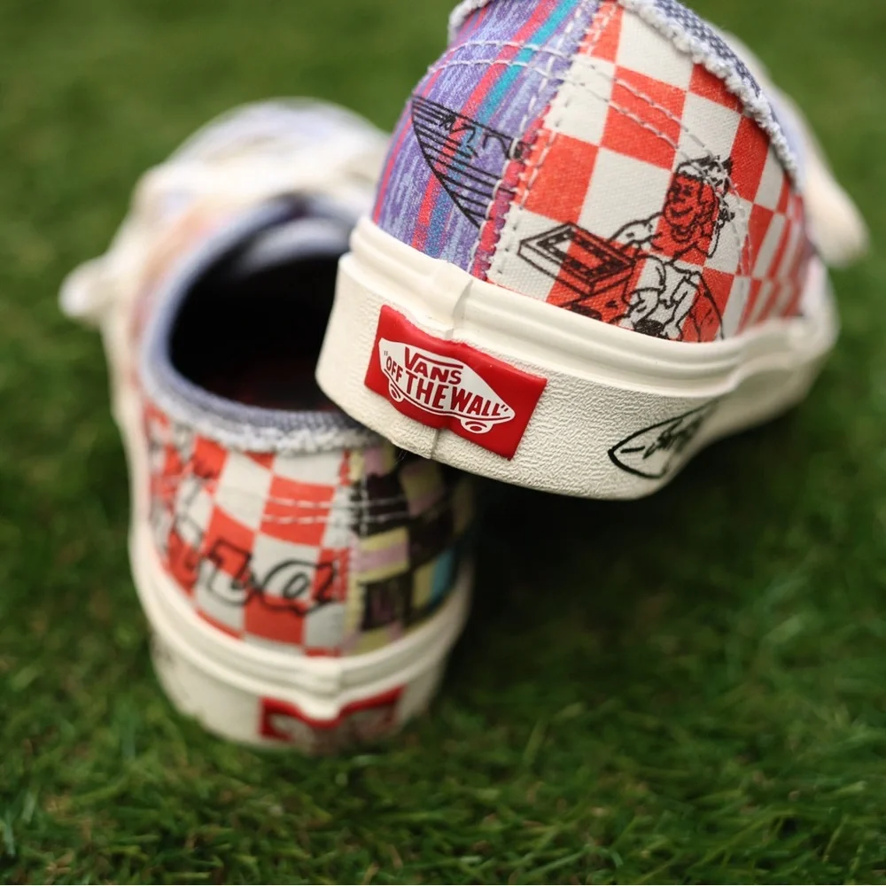 Stranger Things Argyle Surfer Boy Pizza Vans Like New EUC Women’s 7.5 or Men’s 6 - Picture 9 of 12